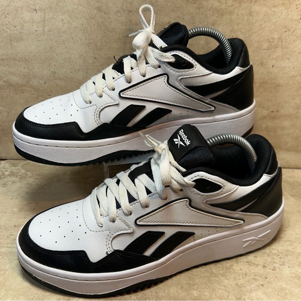 Reebok‎ ATR Chill Basketball Shoes White Black Panda 100200462 Mens 7.5